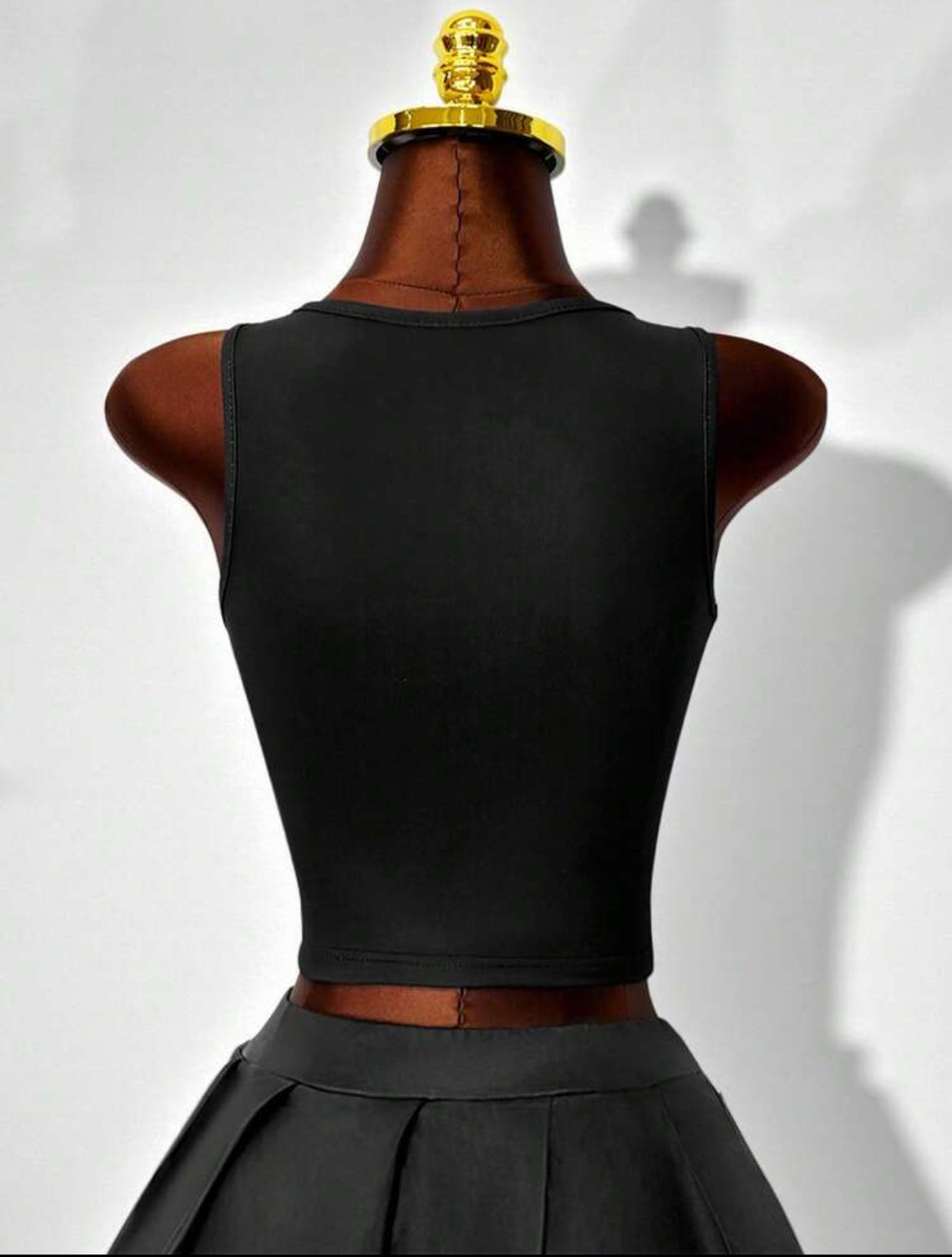 Metal tie up top