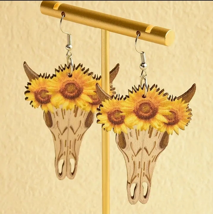 Horned sunflower earring
